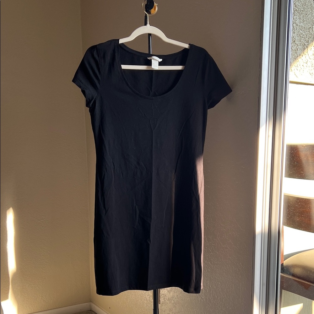 H&M Black Short Sleeve Dress
